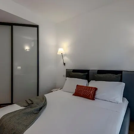 Imperiale Near Pantheon 4* רומא
